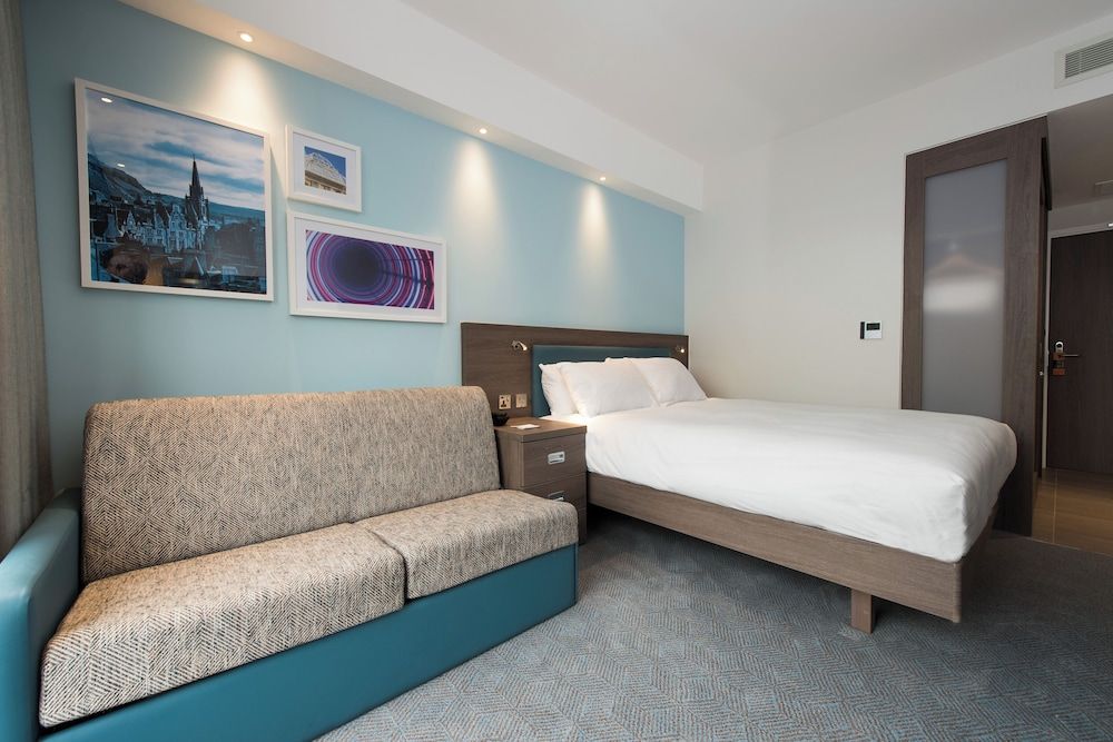 undefined Hampton by Hilton Edinburgh West End 7