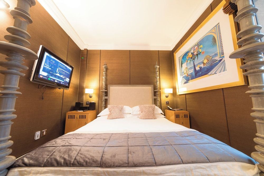 Karma Sanctum Soho Compact Room 3