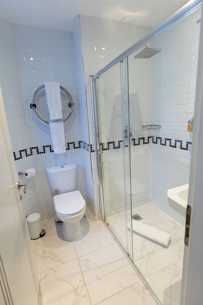 Karma Sanctum Soho Compact Room 5