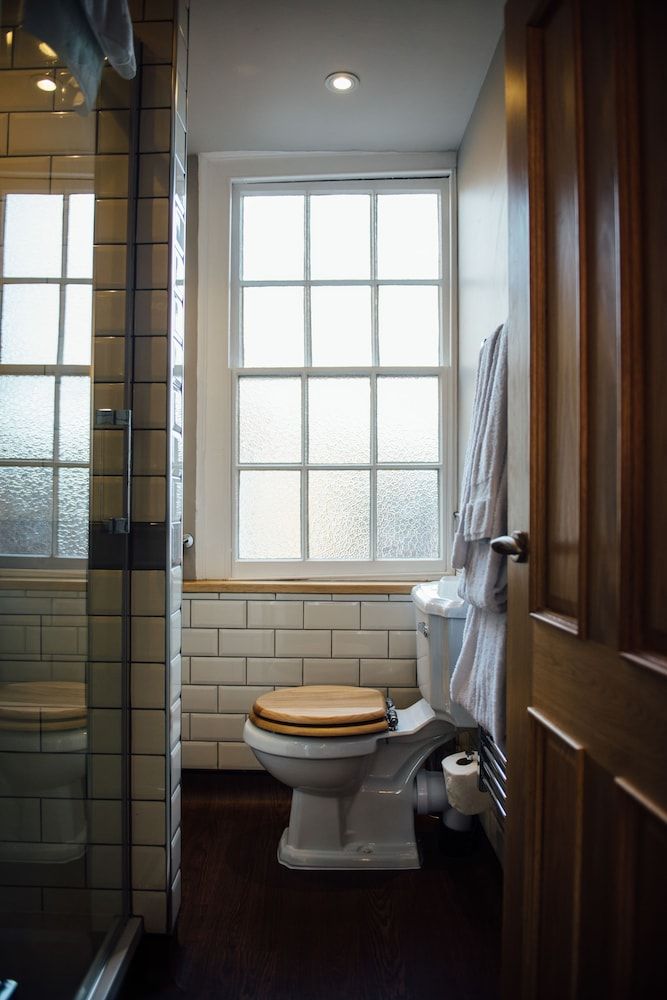 The White Hart Double Room 6