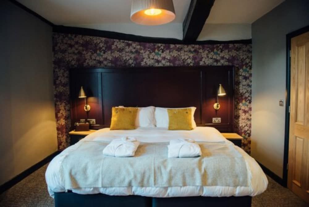 The White Hart Twin Room 2