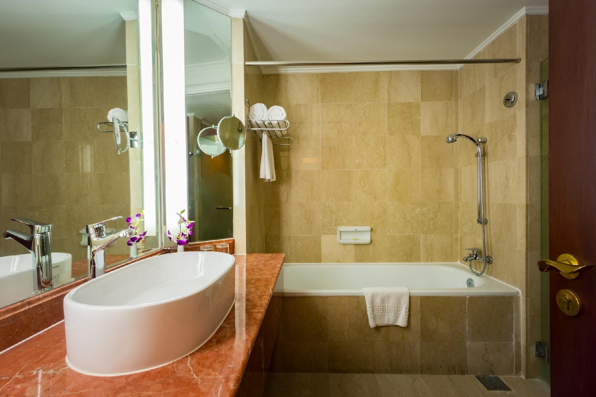 Le Grandeur Palm Resort Johor Premier Deluxe King Room 3