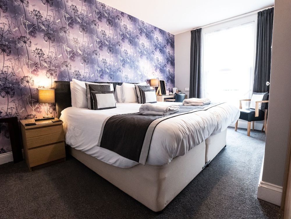 Double or Twin Room (Superking Double or Twin)