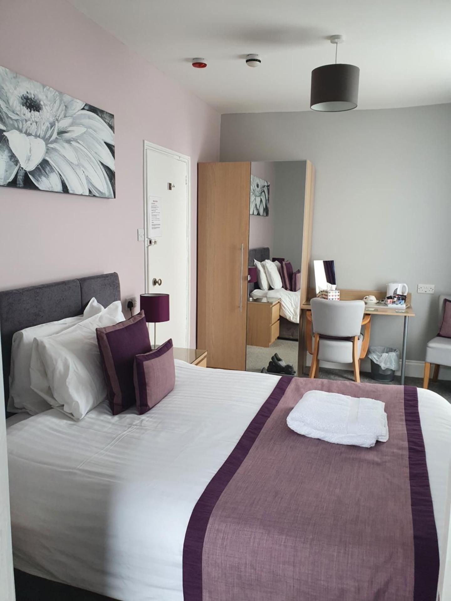 Large Double Room