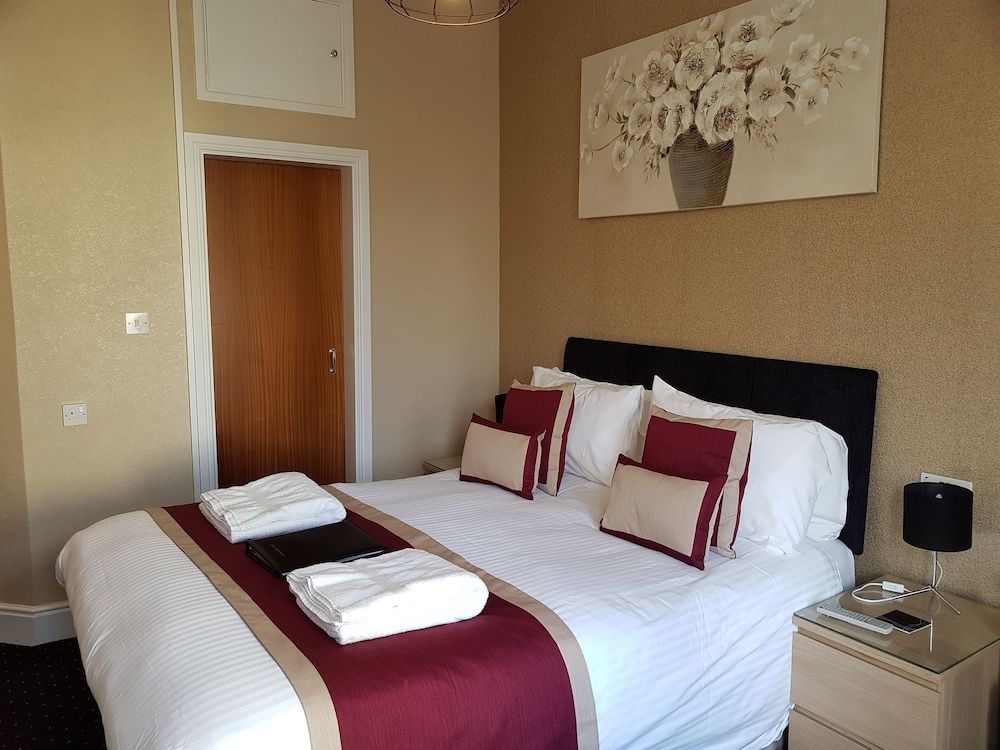 Double Room, 1 King Bed