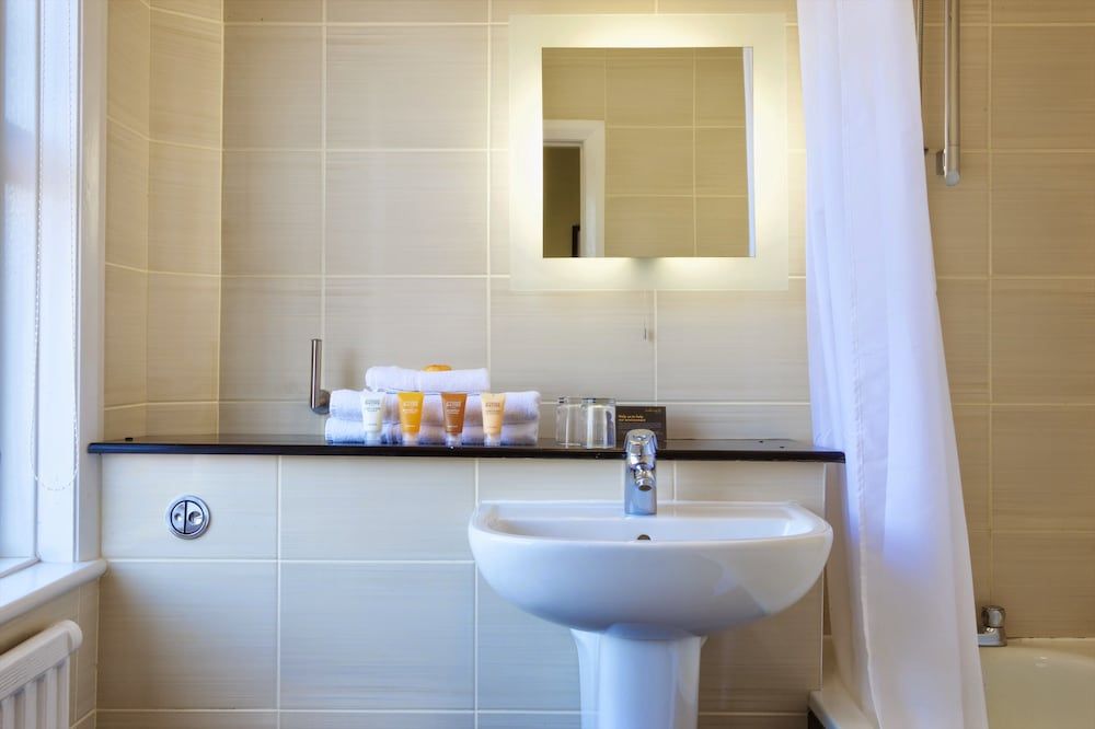 Bournemouth West Cliff Hotel & Spa Family Room 5