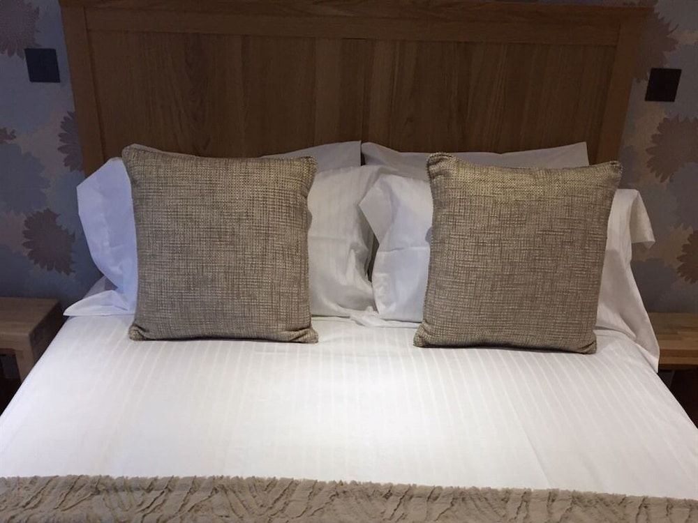 8 Owls B&B Double Room, Ensuite (The Snowy Owl)