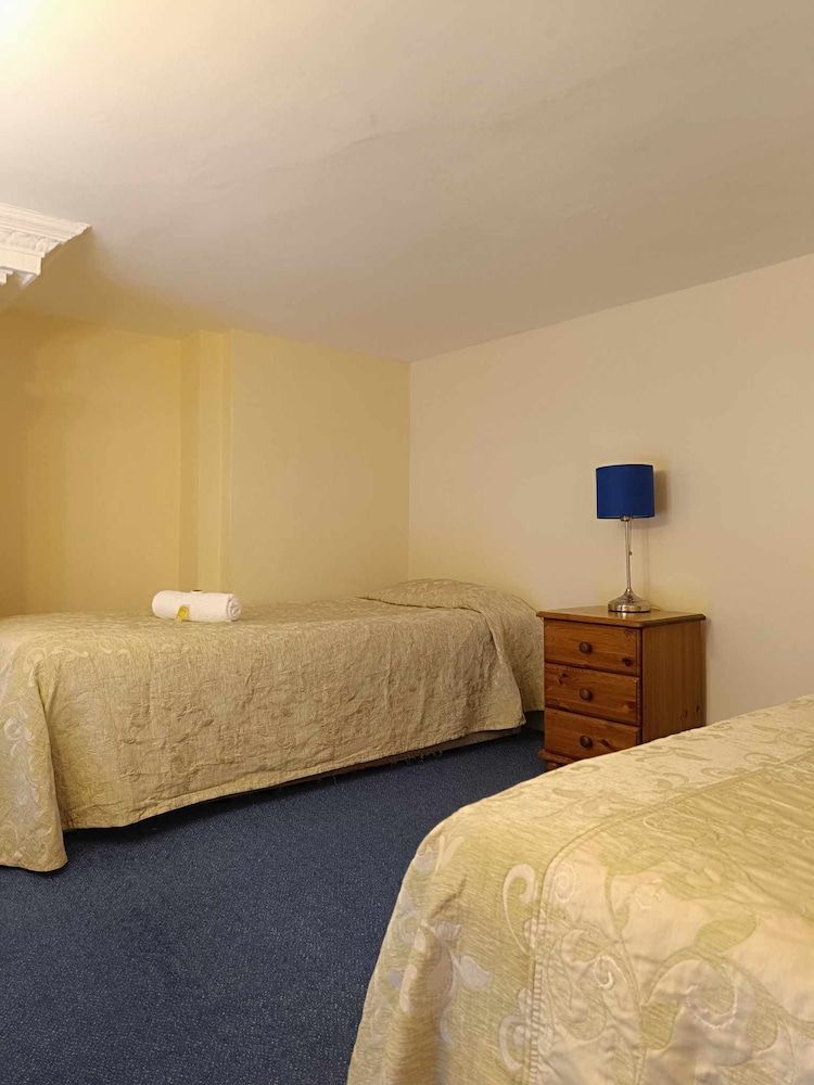 undefined St Simeon 9