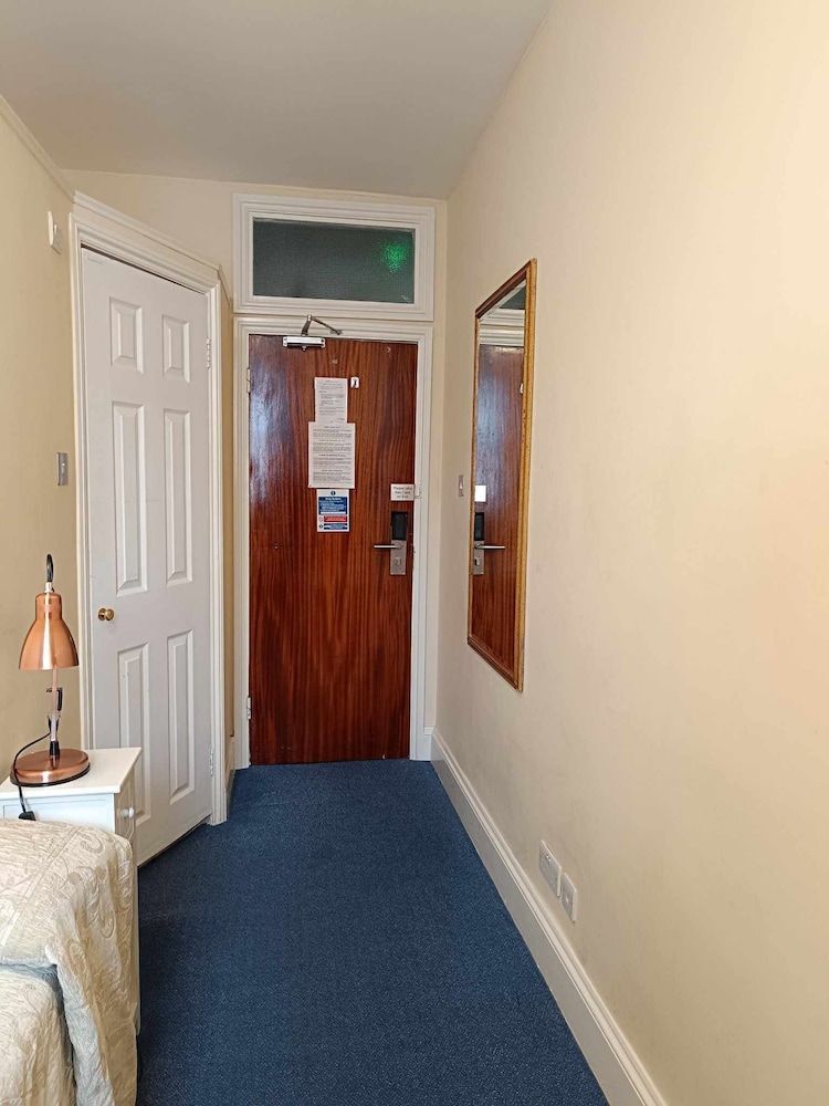St Simeon Standard Double Room, Ensuite 18