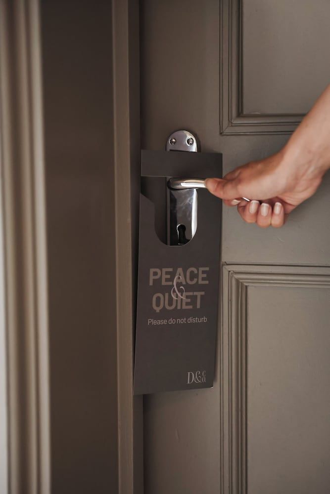 Donnington & Co. Classic Double 2