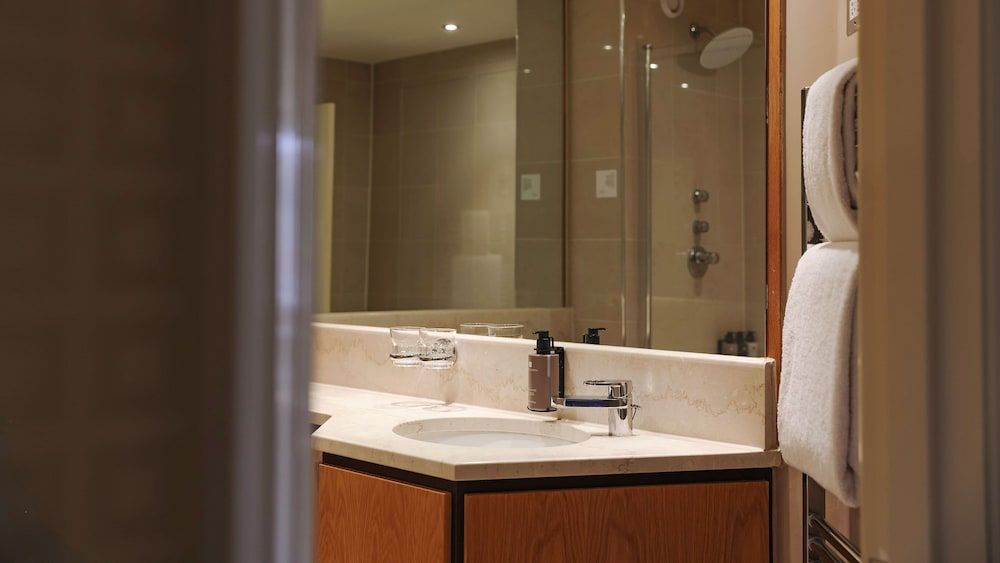 Donnington & Co. Classic Double 3