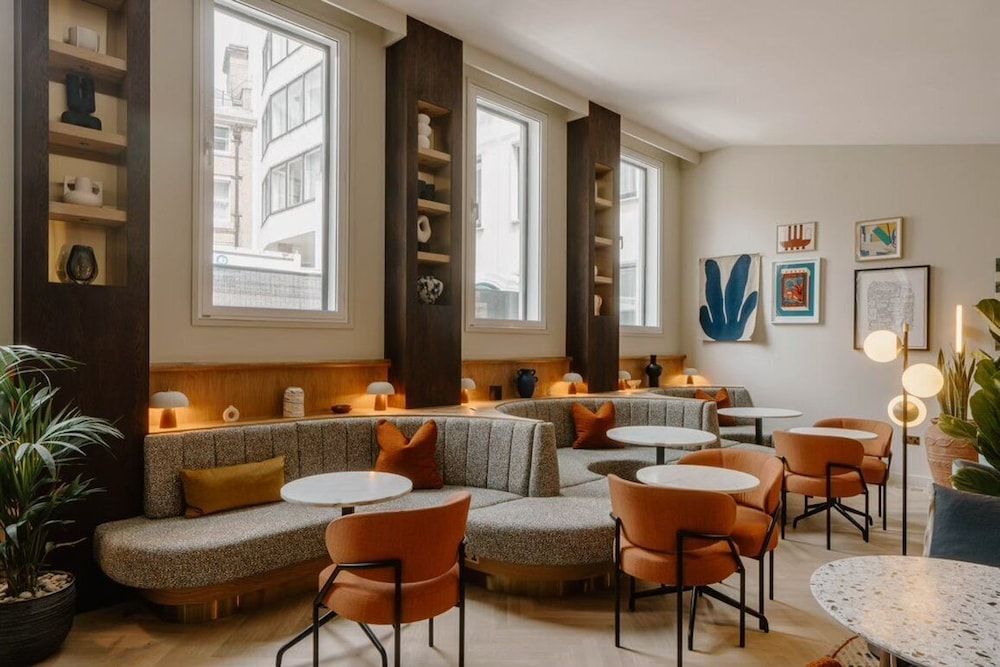 undefined Club Quarters Hotel, St. Paul's