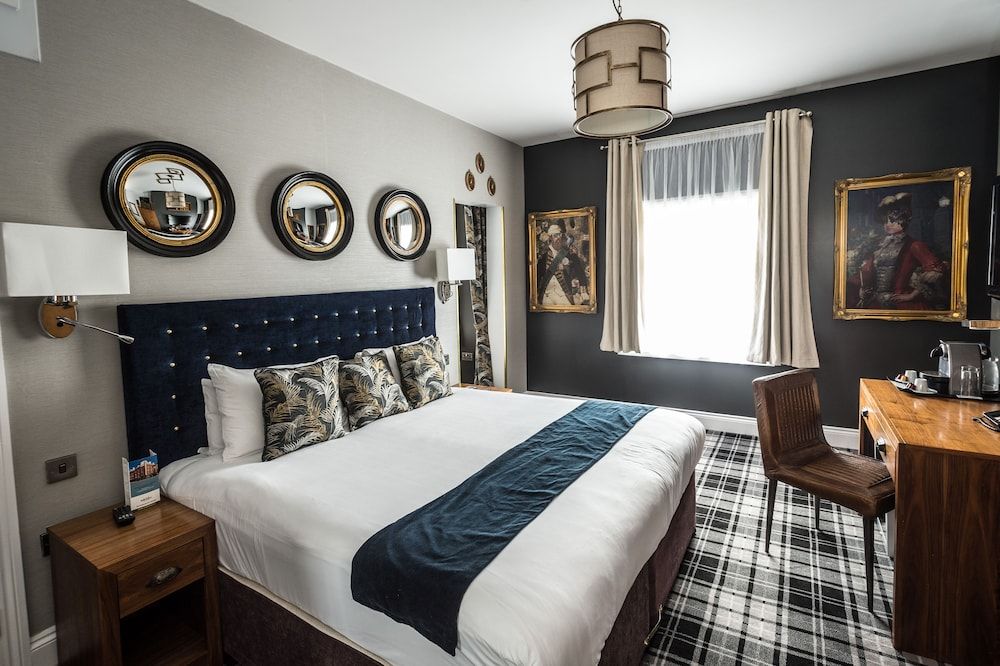 Privilege, Room, 1 King Bed