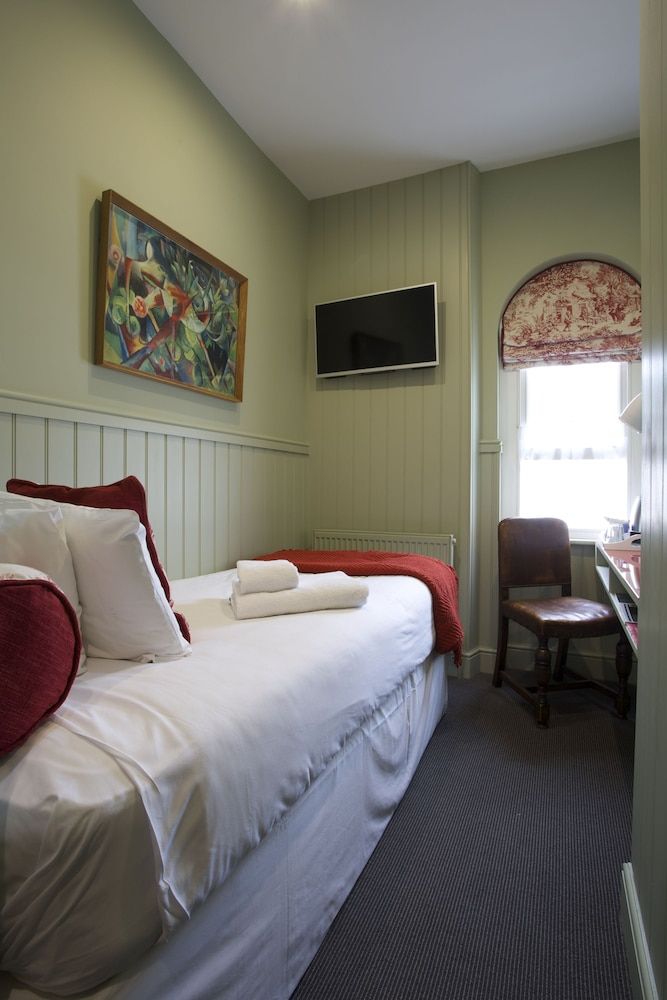 undefined Georgian House Hotel 10