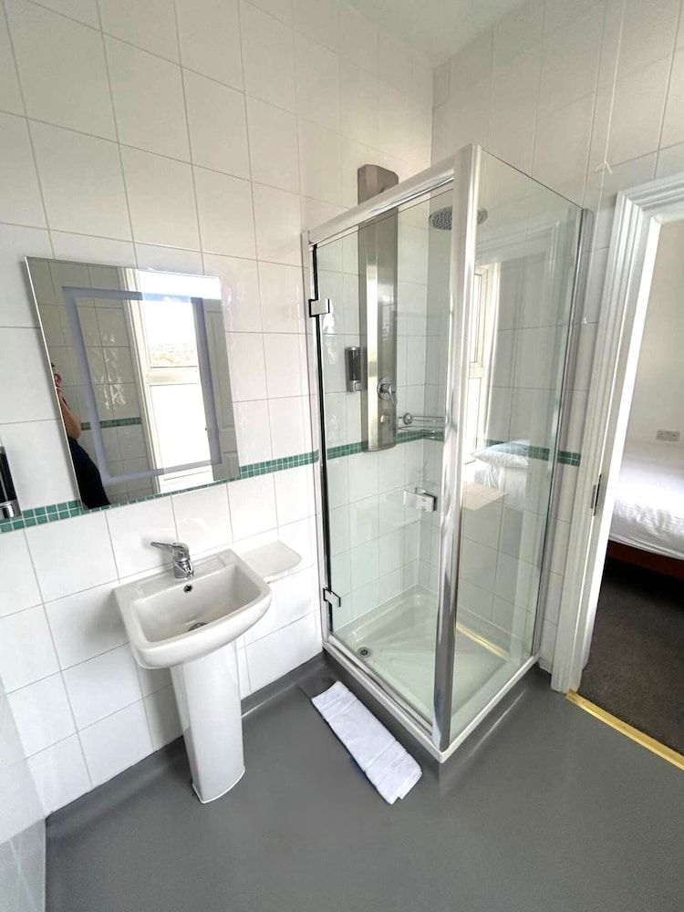 Reef Lodge Economy Double Room 5