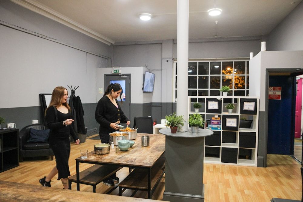 undefined Onefam Waterloo 18-36 years old 10