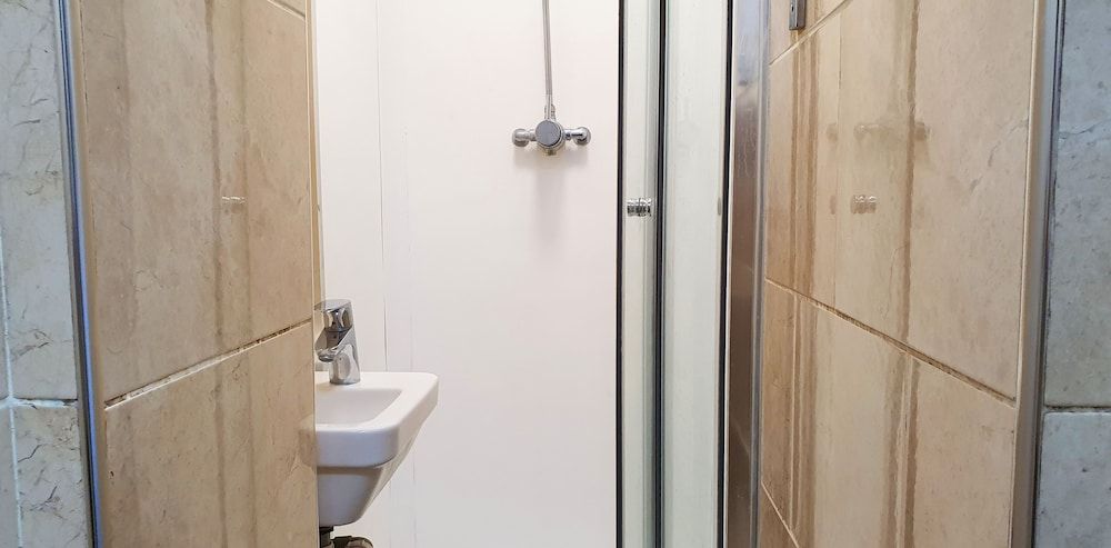 undefined Onefam Waterloo 18-36 years old 7