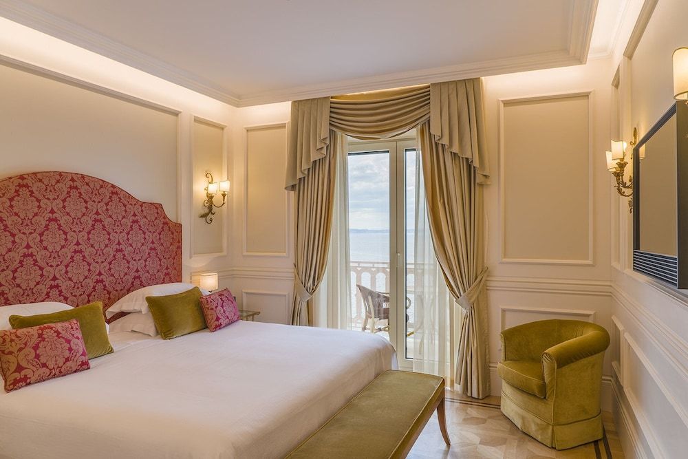 Grand Suite, Sea View (Deluxe)
