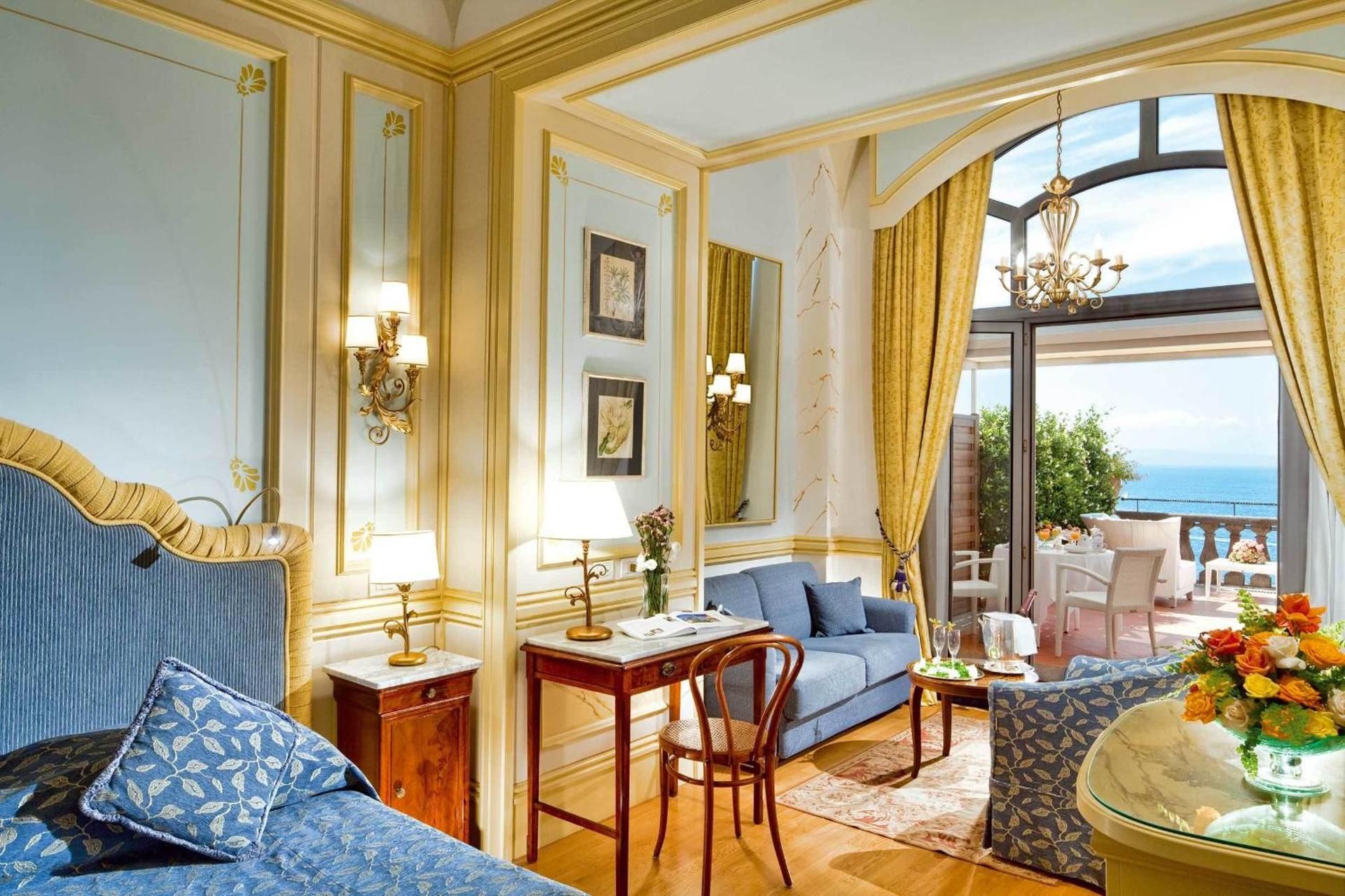 Junior Suite Deluxe with Sea View