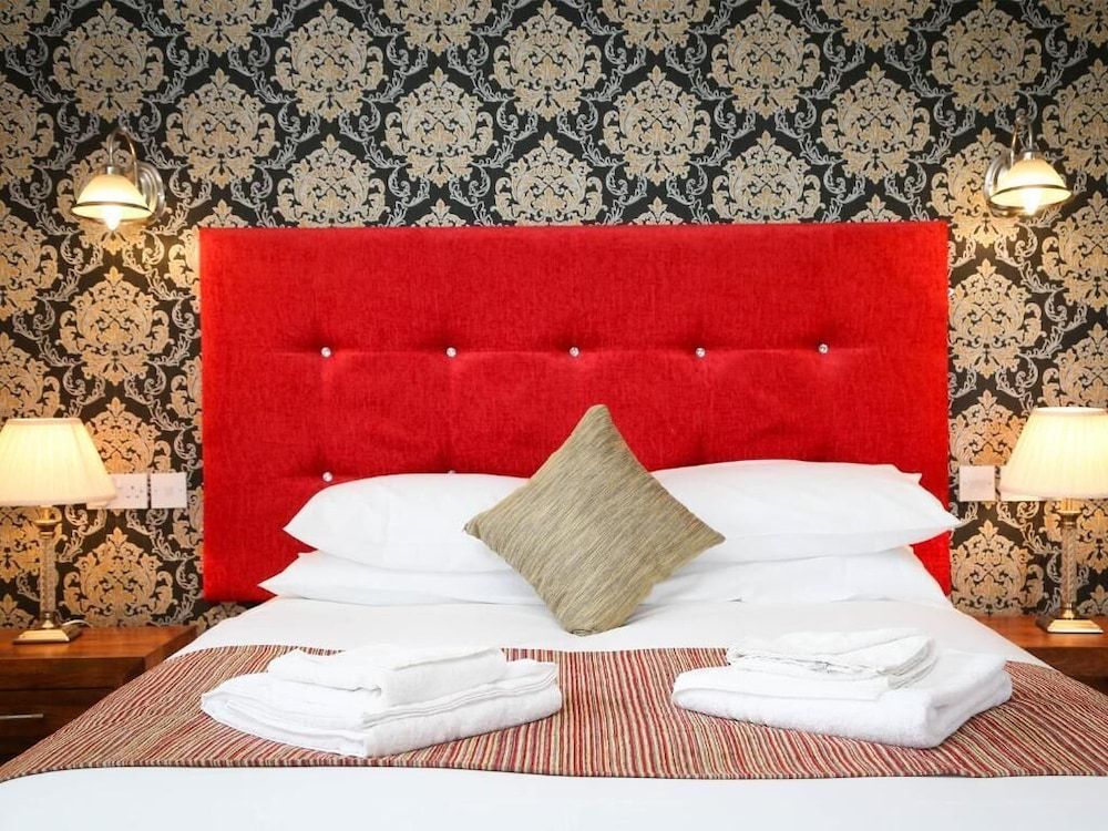 Cuttle Bridge Inn Hotel Double Room, 1 King Bed, Accessible 3