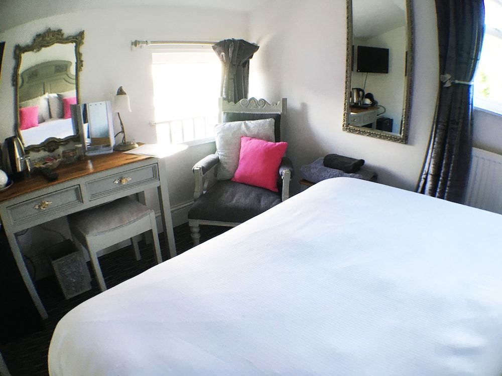 Hillside Bed & Breakfast Double Room (Small) 4