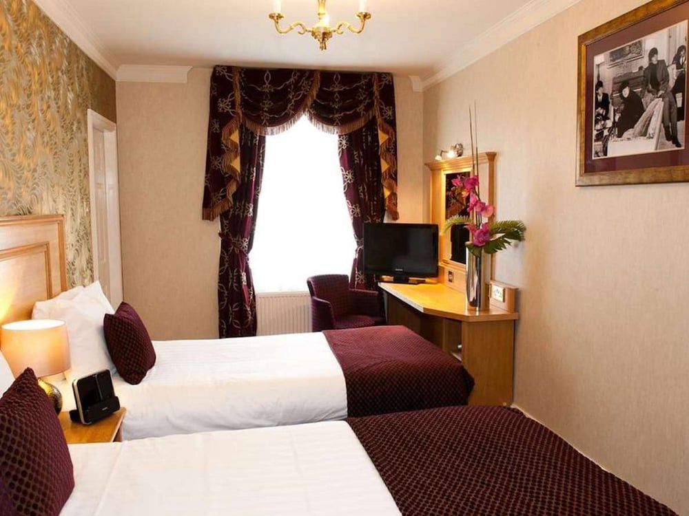 Liverpool Inn Hotel, Sure Hotel Collection by Best Western Standard Room, 2 Twin Beds, Non Smoking 7