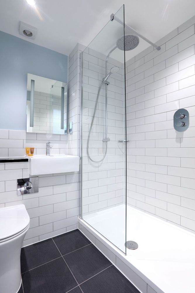Liverpool Inn Hotel, Sure Hotel Collection by Best Western Standard Room, 2 Twin Beds, Non Smoking 8