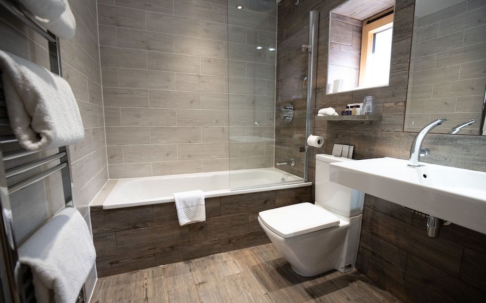 Skeabost House Hotel Double or Twin Room in Garden 7