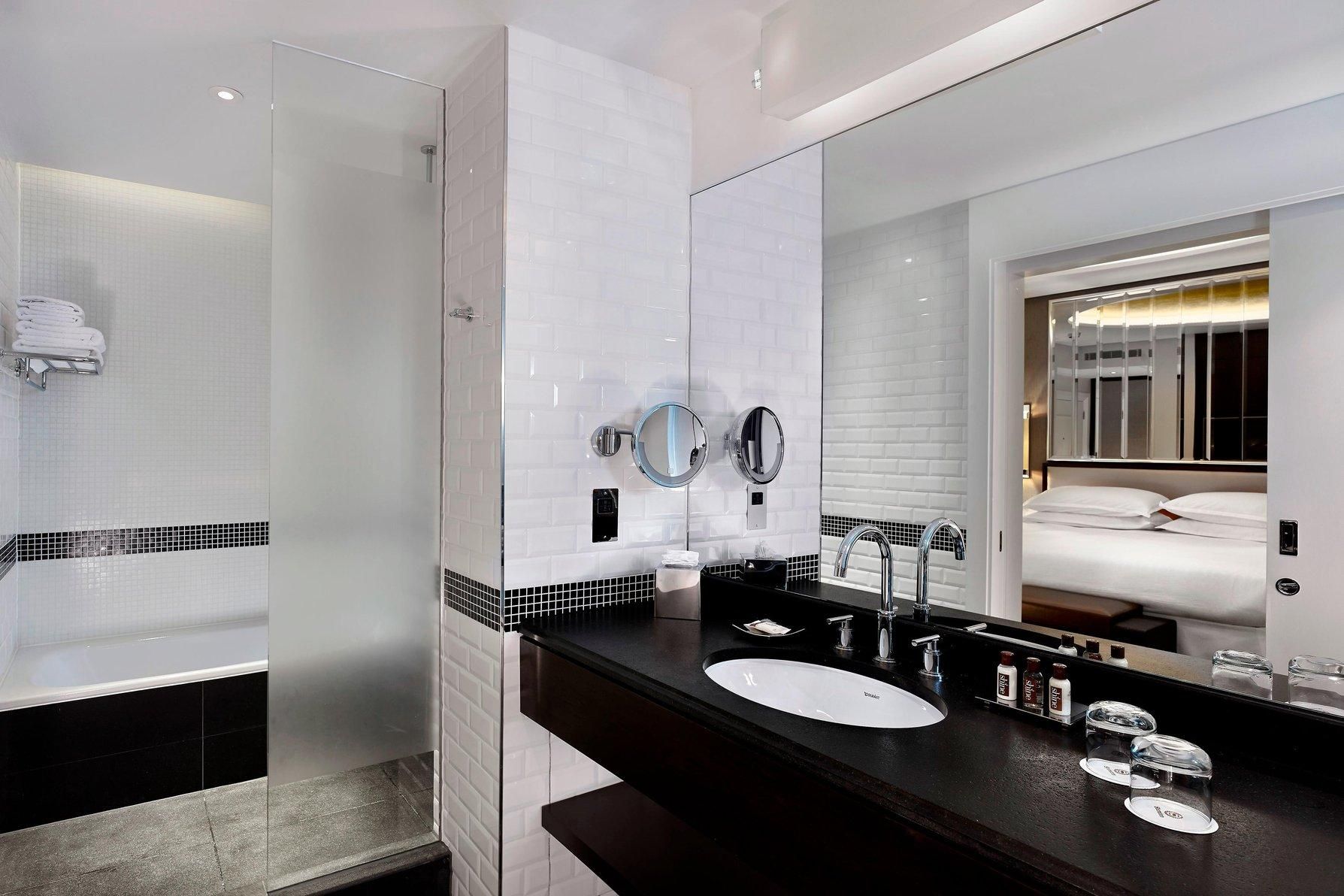 Park View Superior Room, Guest room, 1 King, Green Park view