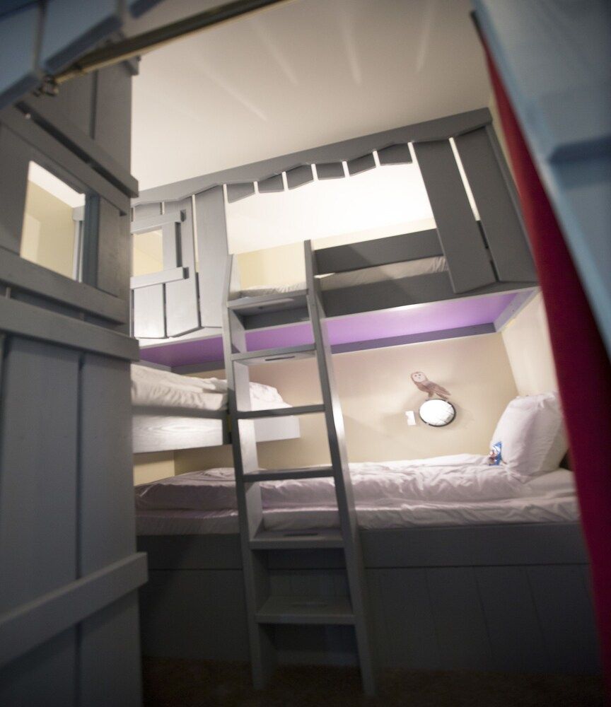 Gulliver's Resort Matlock Bath Cabin (Wizard) 2