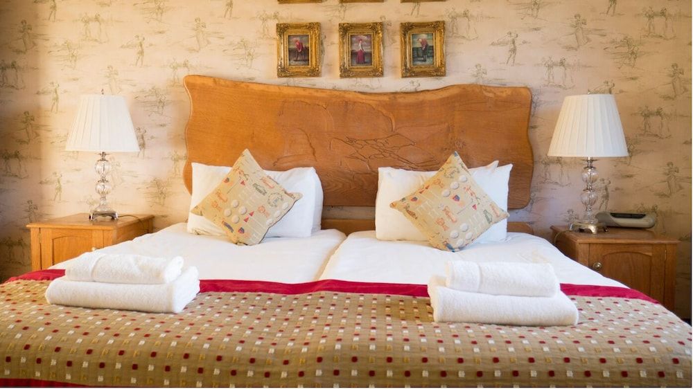 Superior Villa, 3 Bedrooms, Hot Tub, Garden View