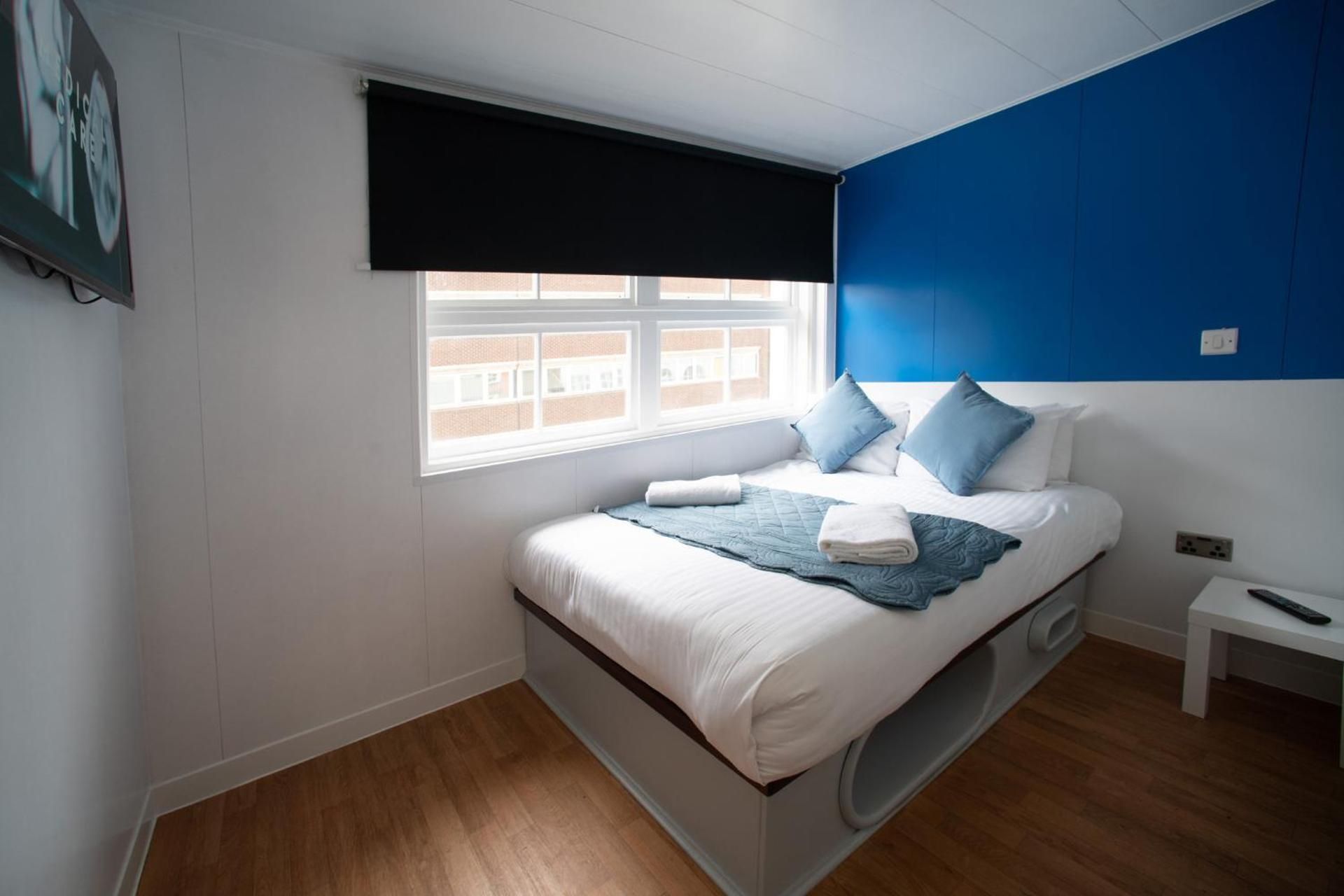 Standard Double with window