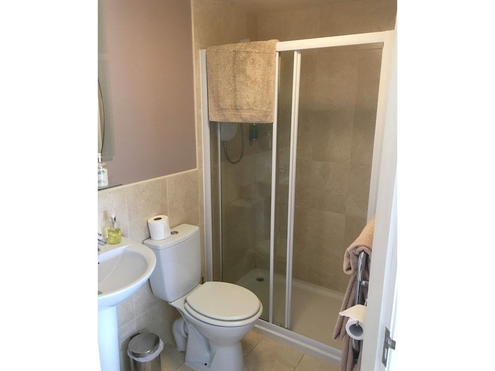 Ring O' Bells Double Room, Ensuite 3