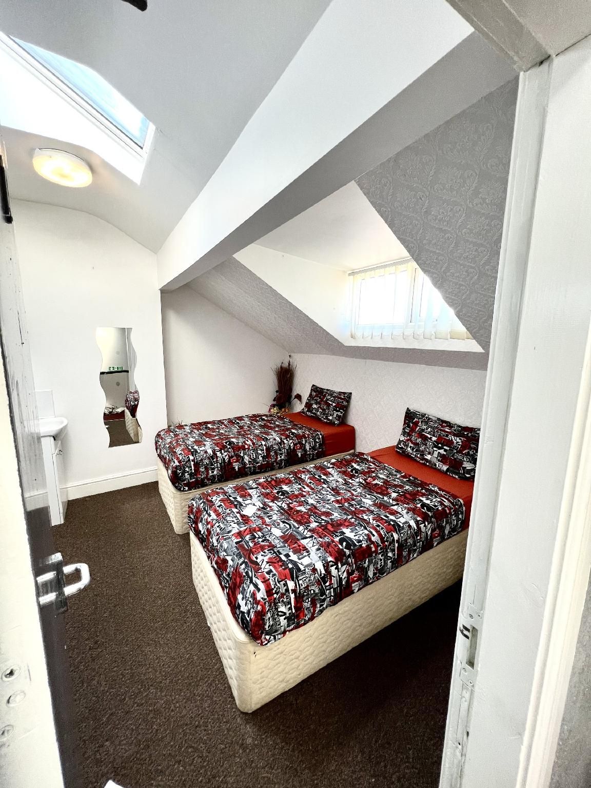 Twin room-Private Bathroom-With Shower