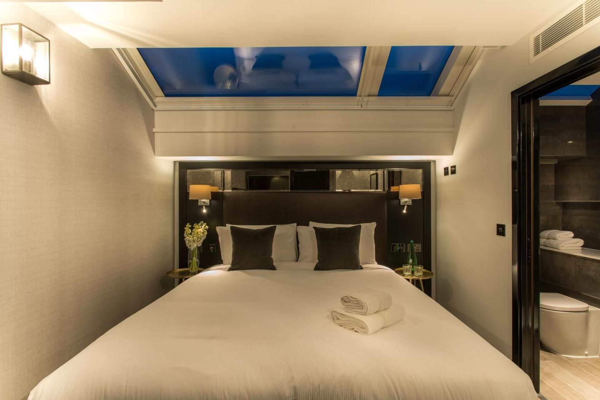 undefined Camden Enterprise Hotel & Pub 9