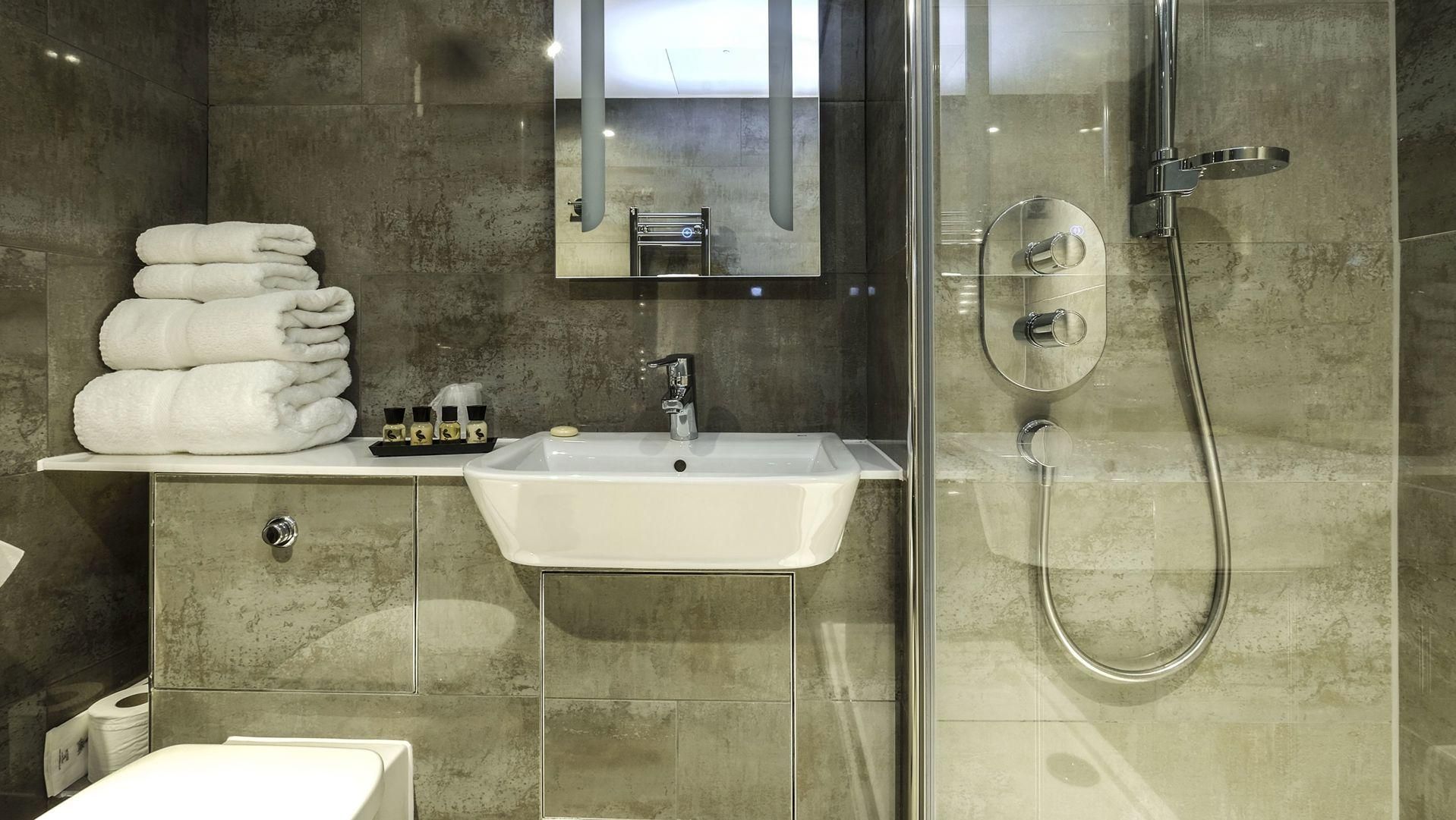 undefined Camden Enterprise Hotel & Pub 10