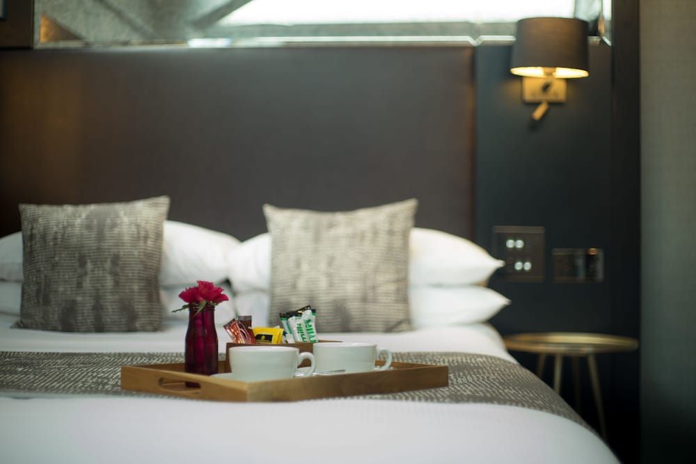 Camden Enterprise Hotel & Pub Deluxe Double Room 6