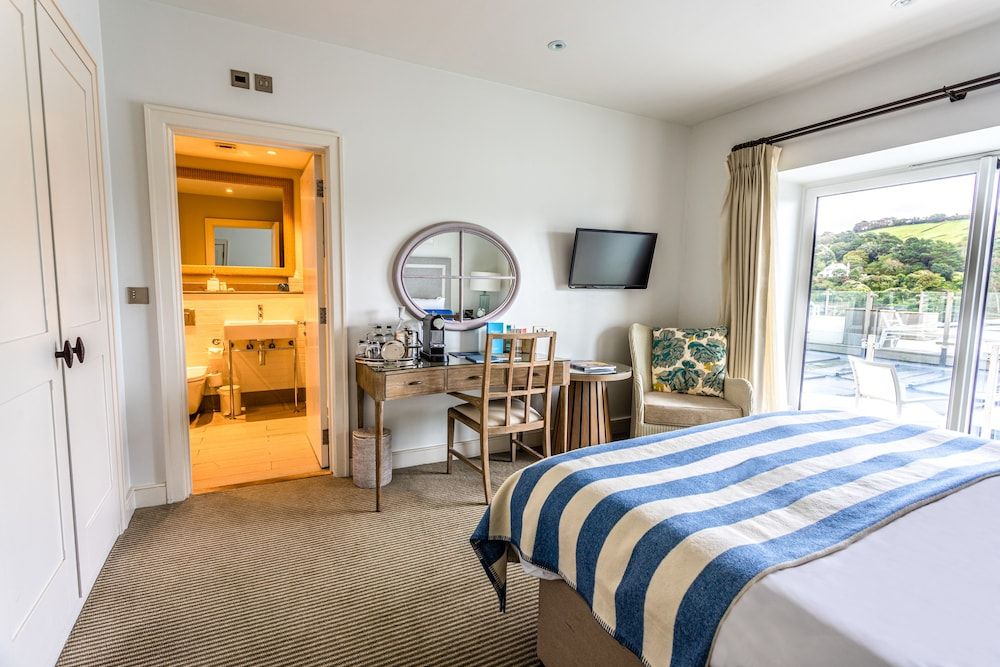 Harbour Hotel Salcombe Room, Balcony (Estuary Glimpse) 2