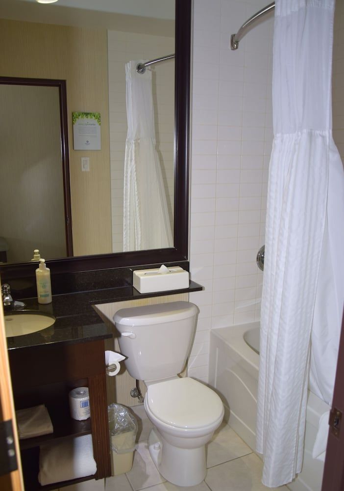 Coast Lethbridge Hotel & Conference Centre Comfort Double Room, 2 Double Beds (Coast Two Doubles) 5