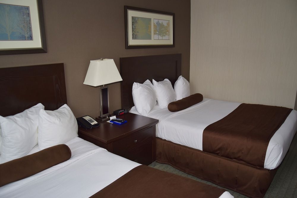 Coast Lethbridge Hotel & Conference Centre Comfort Double Room, 2 Double Beds (Coast Two Doubles) 3