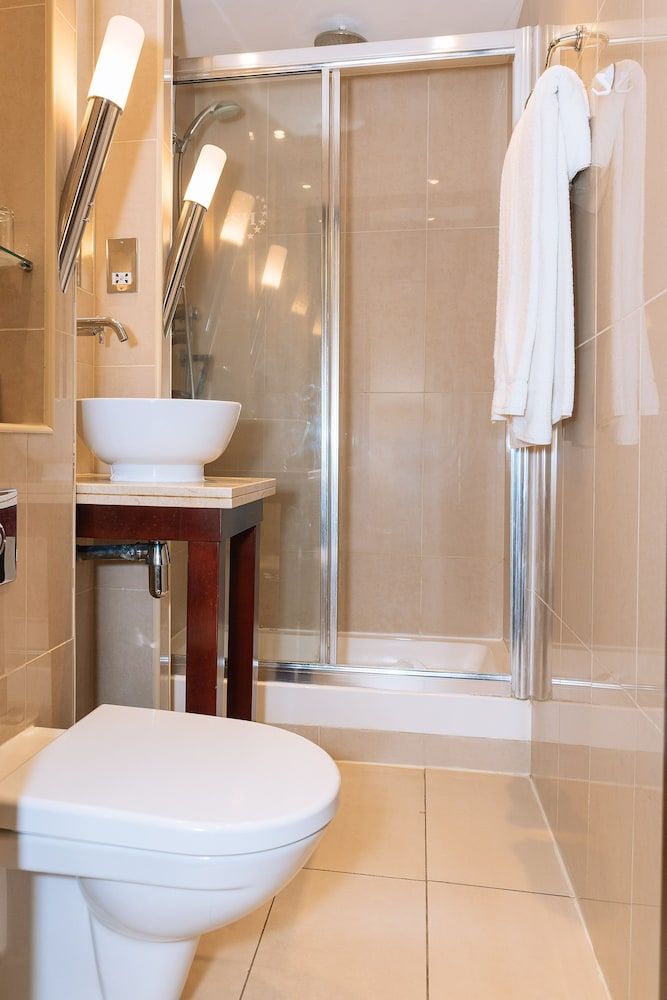 The Premier Notting Hill Deluxe Room 9