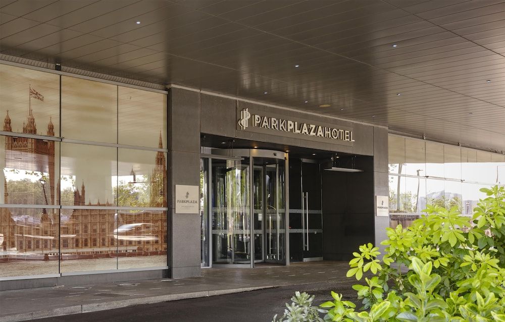 undefined Park Plaza London Riverbank 2