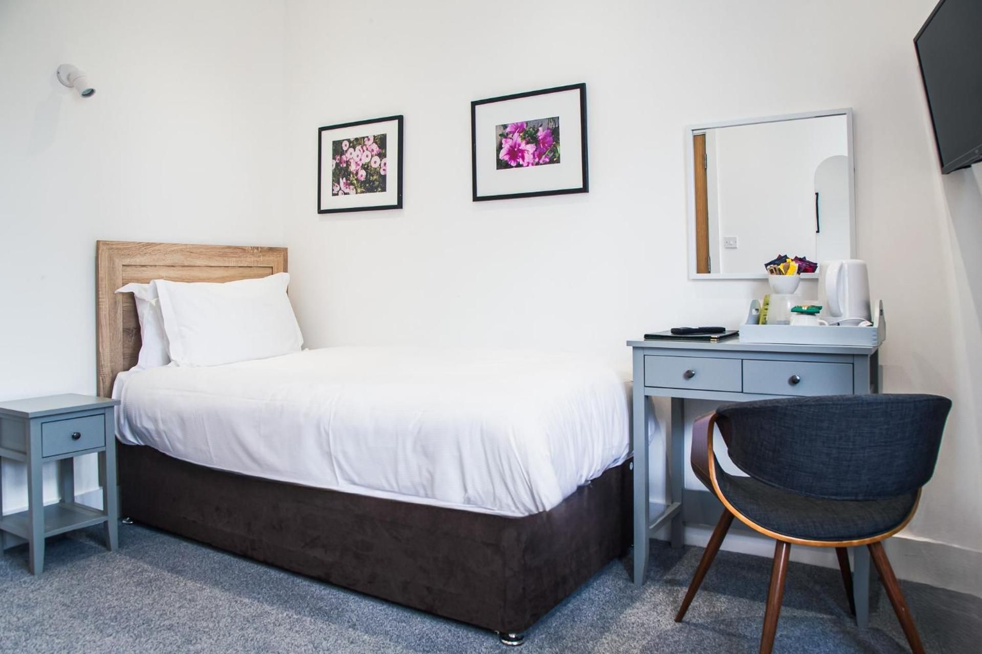 The County Hotel Budget Single Room