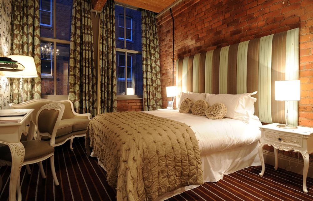 Velvet Hotel Manchester, WorldHotels Crafted Classic Room, 1 King Bed, Non Smoking 4