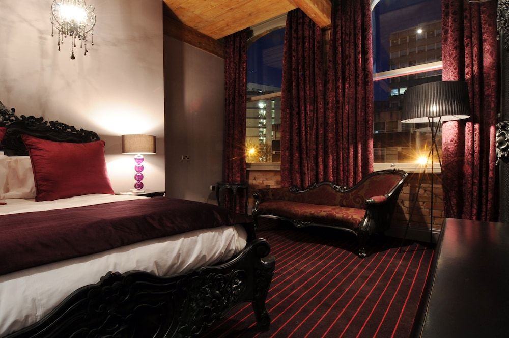Velvet Hotel Manchester, WorldHotels Crafted Classic Room, 1 King Bed, Non Smoking 9