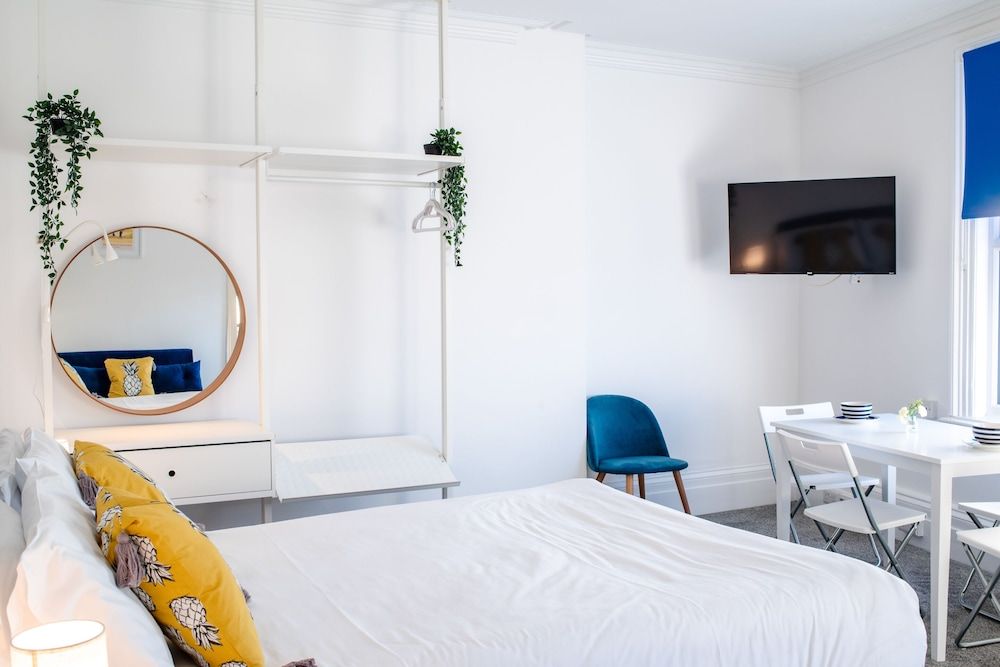 Royal Ashton Hotel Economy Apartment, Ensuite