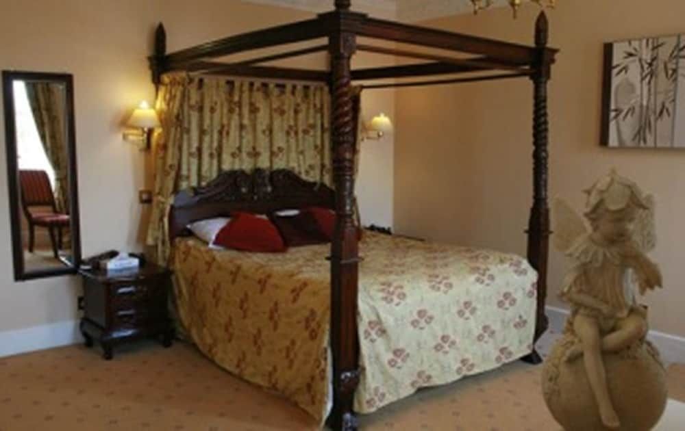 Imperial Hotel Executive Double Room 3