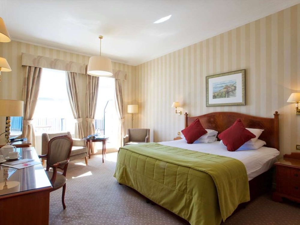 Bournemouth Carlton Hotel, BW Signature Collection Superior Room, 1 Double Bed, Non Smoking, Sea View 7