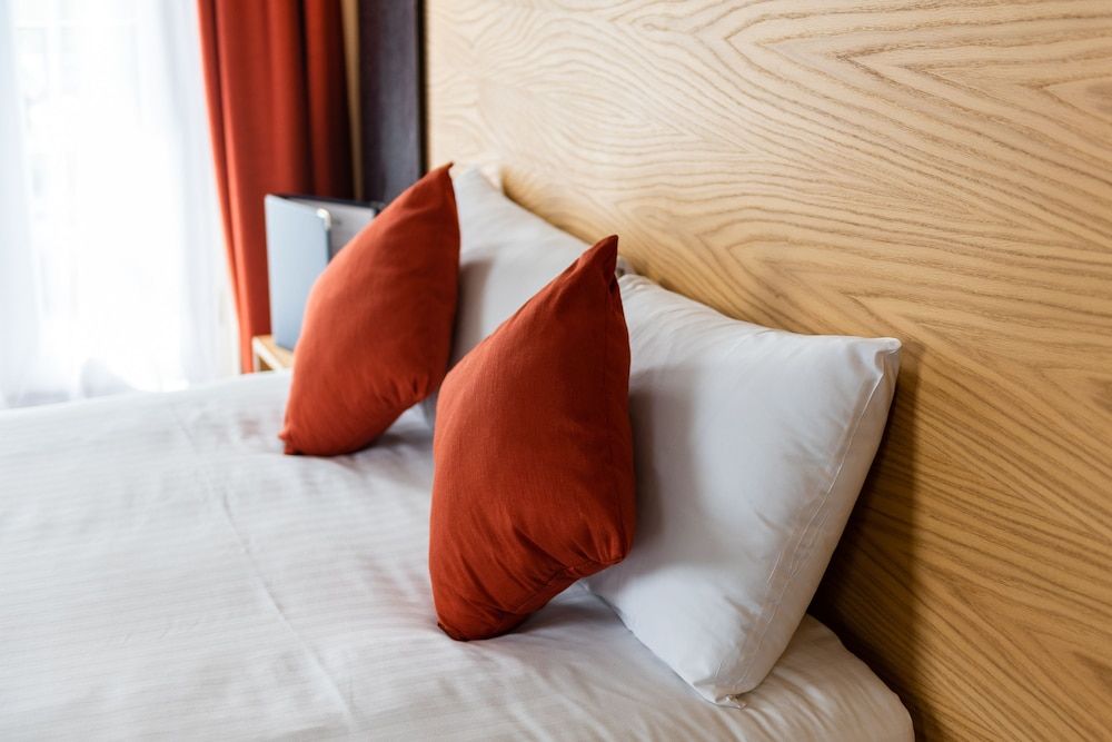 Dragonfly Hotel Bury St Edmunds Family Room 2