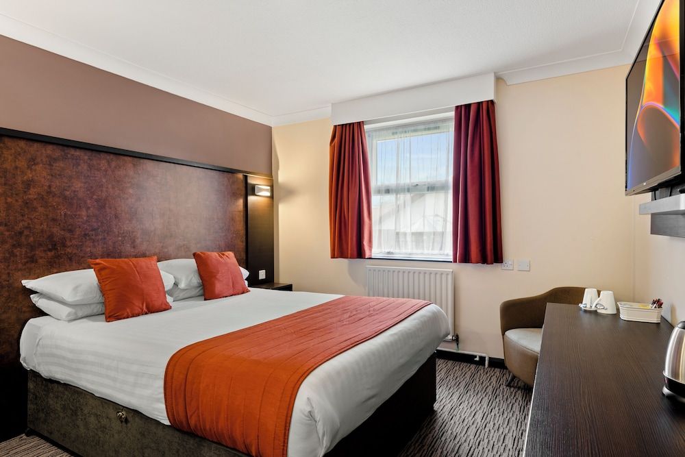 Dragonfly Hotel Bury St Edmunds Standard Double Room 9